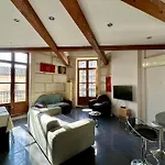 The Duplex- Air-conditioned 3 Bedrooms In The Center Of Montpellier!