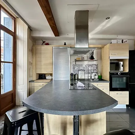 The Duplex- Air-conditioned 3 Bedrooms In The Center Of Montpellier! Lägenhet *