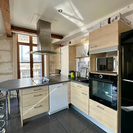 The Duplex- Air-conditioned 3 Bedrooms In The Center Of Montpellier! *