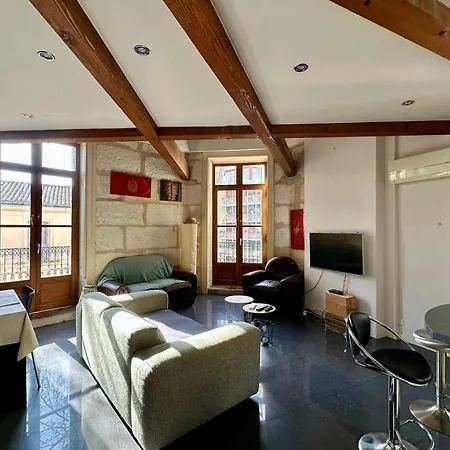 The Duplex- Air-conditioned 3 Bedrooms In The Center Of Montpellier!